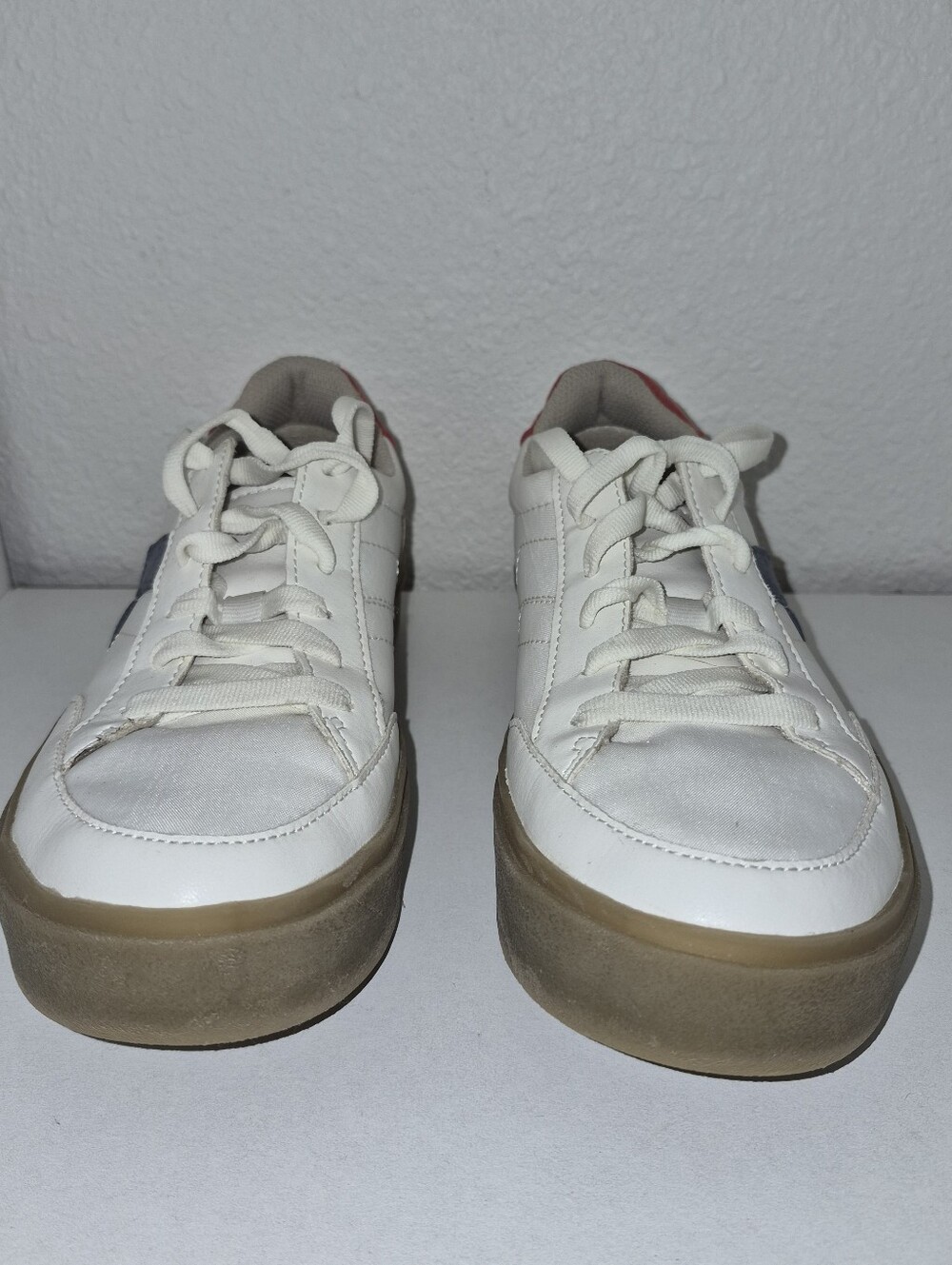 Dr. Scholl's White Leather Sneakers with Gum Sole and Red Accent